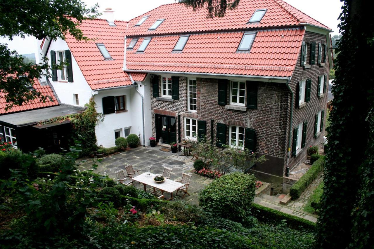 Landhaus In Idyllischer, Ruhiger Lage Und Flughafennaehe Ratingen Exteriér fotografie