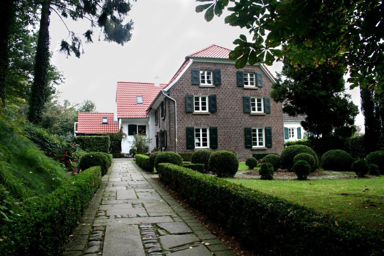 Landhaus In Idyllischer, Ruhiger Lage Und Flughafennaehe Ratingen Exteriér fotografie